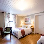 Brennan's 4* Glenties