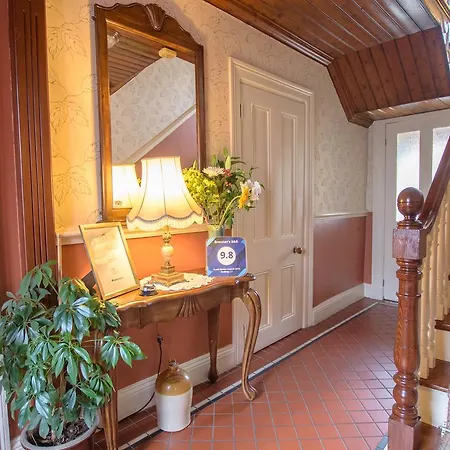 Brennan's 4* Glenties
